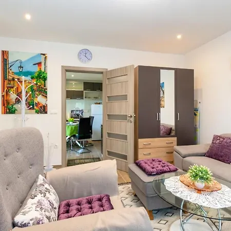 Lejlighed 1 Bedroom Beautiful In Karin Gornji